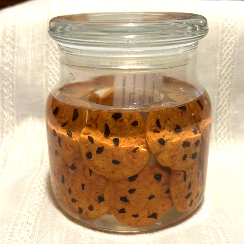 Glass cookie jar 2 pack of candle oil inserts-brown/black